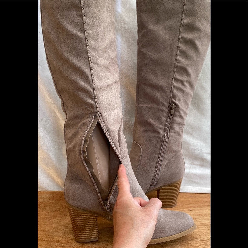 SOFT VEGAN LEATHER HEELED ZIPPER BOOTS - Picture 7 of 16